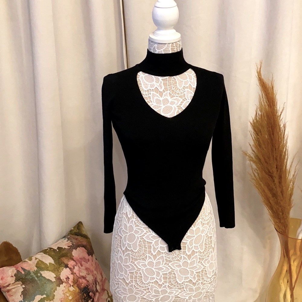 Akira luxxel black ribbed knit mock neck long sleeve  bodysuit size S